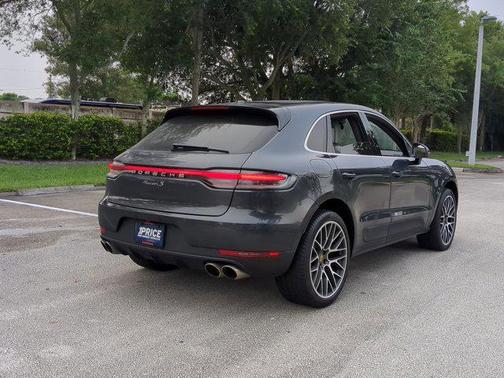 2021 Porsche Macan S