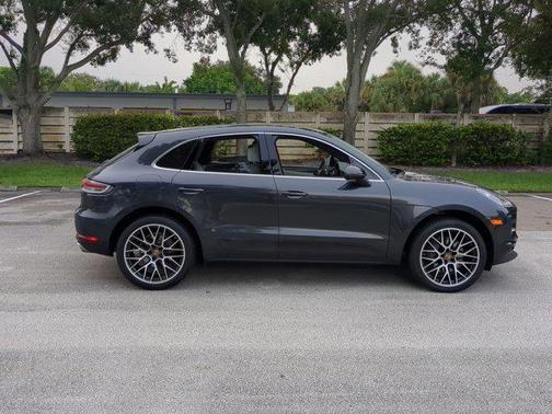 2021 Porsche Macan S
