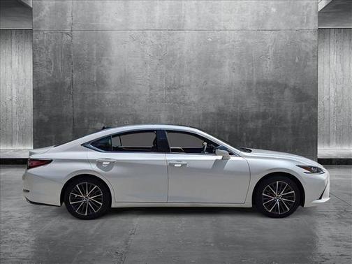 2023 Lexus ES 350 Base