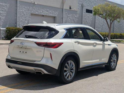 Majestic White 2019 INFINITI QX50 Luxe