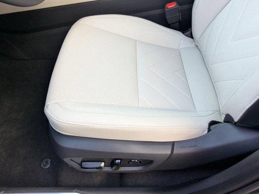 Nori Green Pearl 2026 Lexus NX 350 Luxury