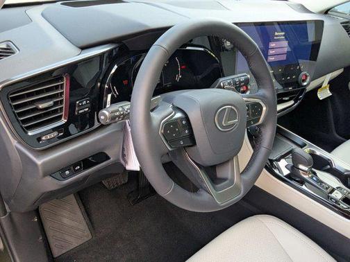 Nori Green Pearl 2026 Lexus NX 350 Luxury