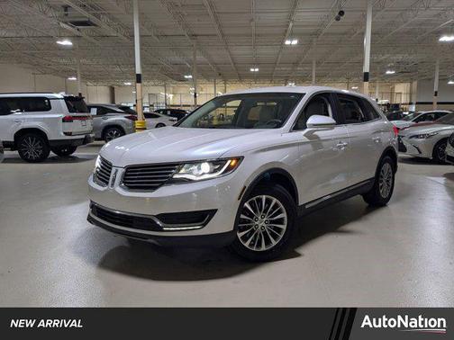 White Platinum Metallic Tri-Coat 2016 Lincoln MKX Select