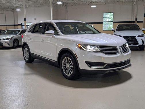White Platinum Metallic Tri-Coat 2016 Lincoln MKX Select