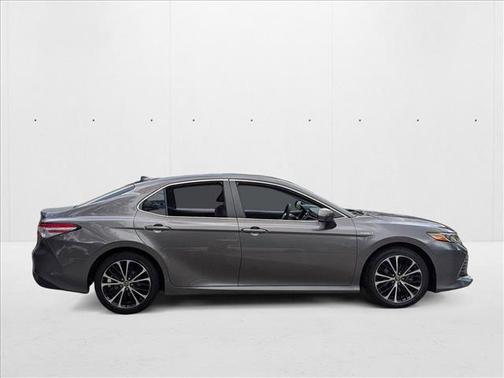 2019 Toyota Camry Hybrid LE