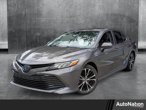 2019 Toyota Camry Hybrid LE