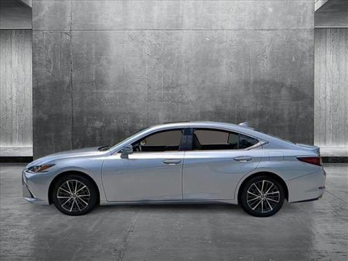 2022 Lexus ES 350 Base