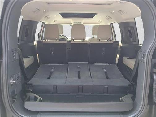 2024 Land Rover Defender 130 P300 S