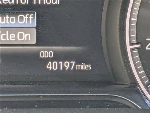 2023 Toyota Venza XLE