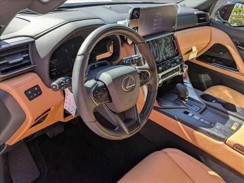2025 Lexus LX 700h Luxury
