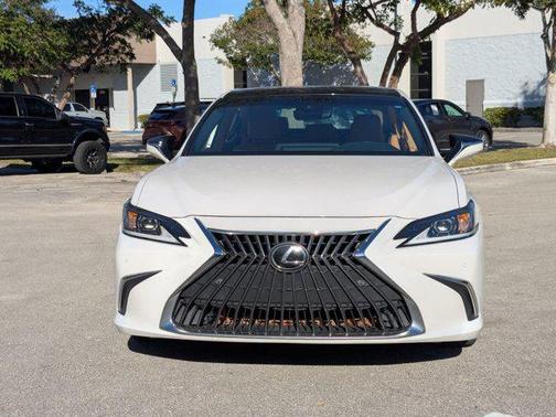 2023 Lexus ES 350 Base