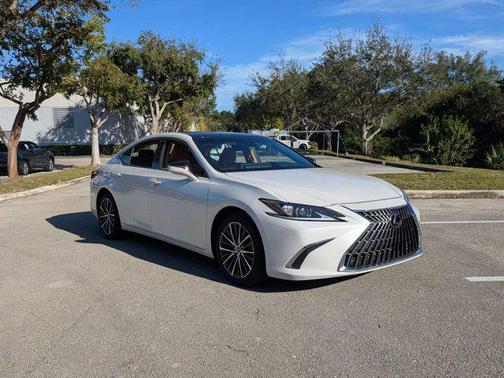 2023 Lexus ES 350 Base