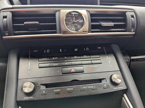 2018 Lexus IS 300 Base