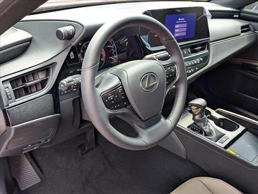 2025 Lexus ES 350 Base
