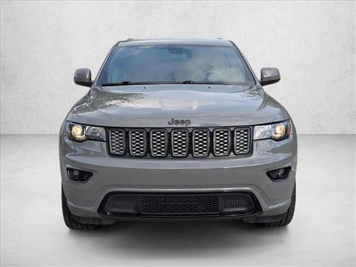 2022 Jeep Grand Cherokee Laredo