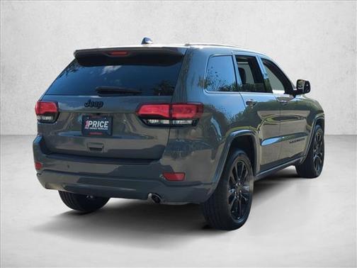 2022 Jeep Grand Cherokee Laredo