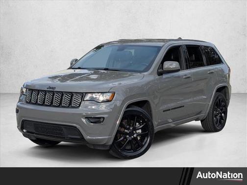 2022 Jeep Grand Cherokee Laredo