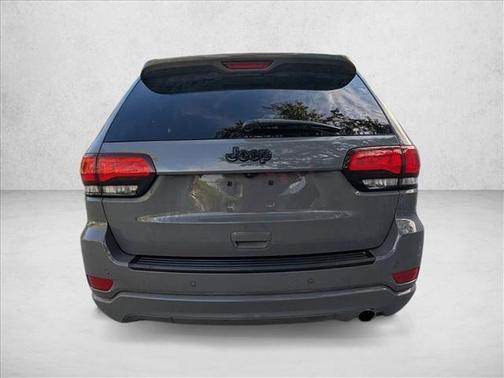 2022 Jeep Grand Cherokee Laredo