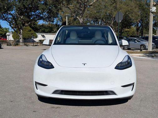 2021 Tesla Model Y Long Range Dual Motor All-Wheel Drive