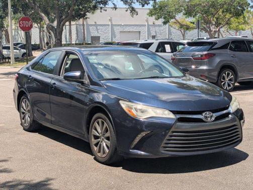 2016 Toyota Camry XLE