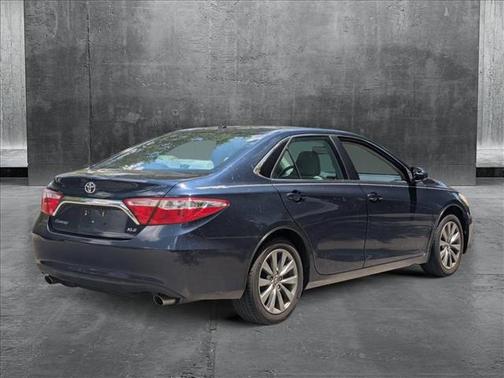 2016 Toyota Camry XLE