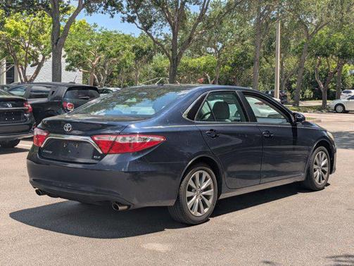 2016 Toyota Camry XLE