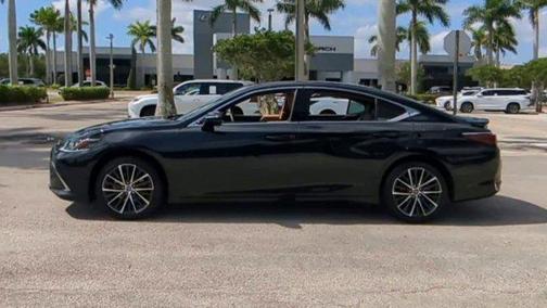 2024 Lexus ES 300h Base