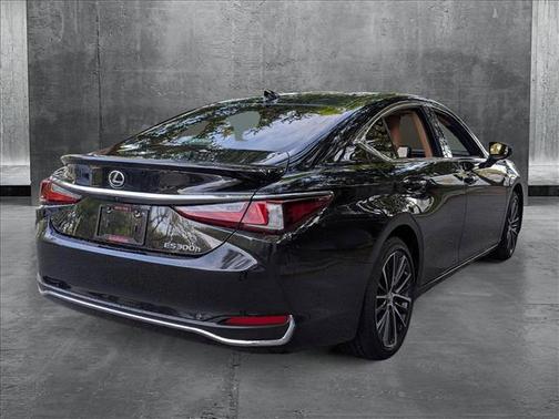 2024 Lexus ES 300h Base