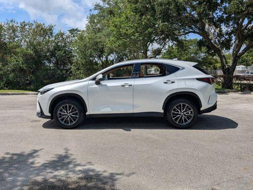 Eminent White Pearl 2025 Lexus NX 250 Premium