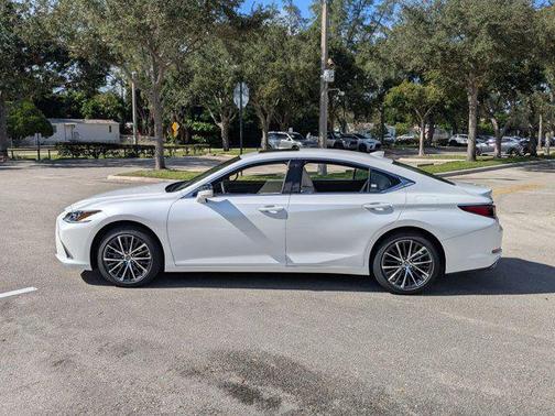 2025 Lexus ES 350 Base