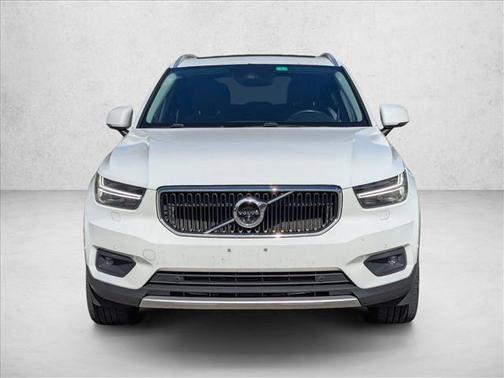 2019 Volvo XC40 T5 Momentum
