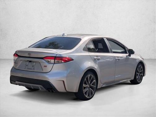 Classic Silver Metallic 2021 Toyota Corolla SE