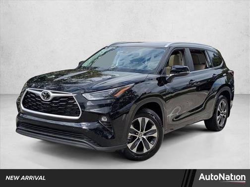 2025 Toyota Highlander XLE