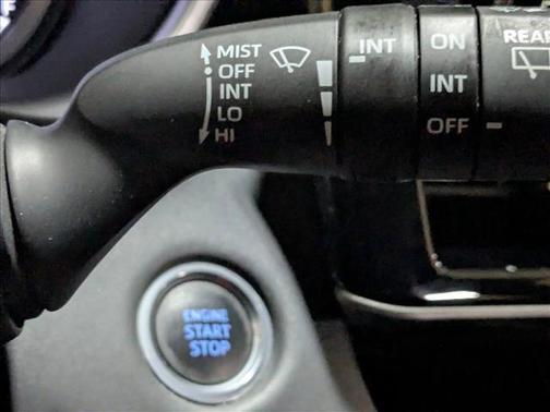 Blizzard Pearl 2020 Toyota Highlander XLE