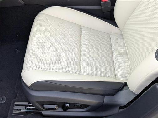 2025 Lexus ES 300h Base