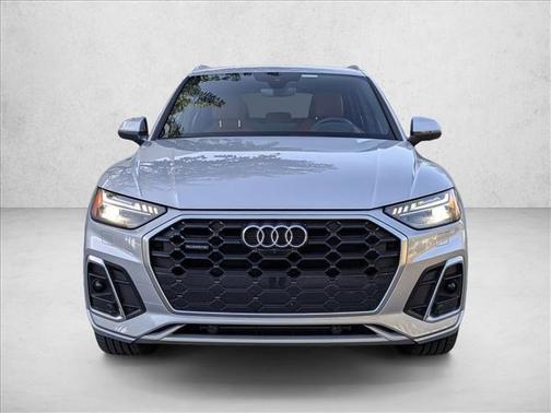 2022 Audi Q5 45 S line Prestige