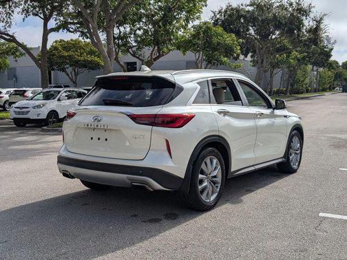 2019 INFINITI QX50 ESSENTIAL