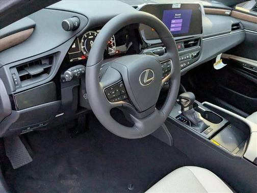 2025 Lexus ES 350 Base
