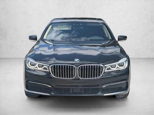 Jet Black 2019 BMW 750 i xDrive