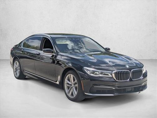 Jet Black 2019 BMW 750 i xDrive