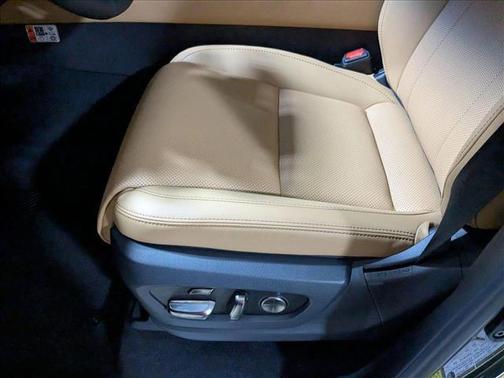 2025 Lexus LX 700h Luxury