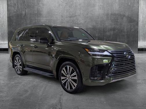 2025 Lexus LX 700h Luxury