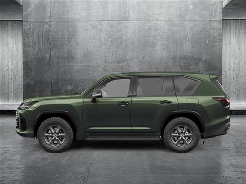2025 Lexus LX 700h Luxury