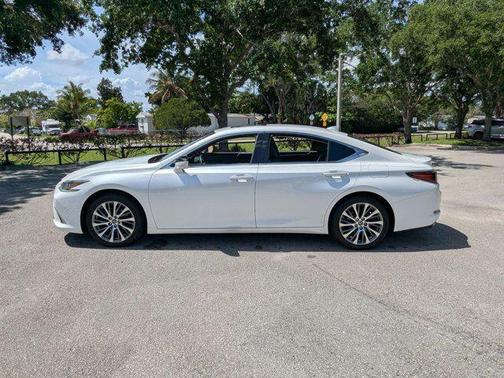 2019 Lexus ES 350 Base
