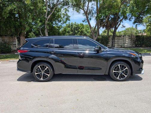 2021 Toyota Highlander XSE