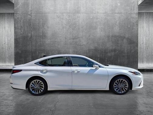 2024 Lexus ES 350 Luxury
