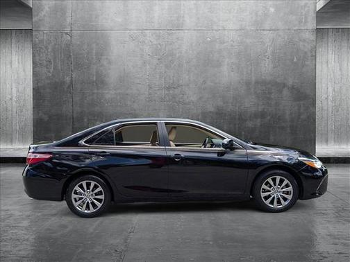 2016 Toyota Camry XLE