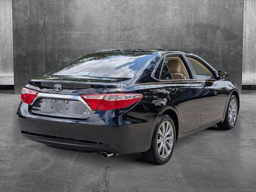 2016 Toyota Camry XLE