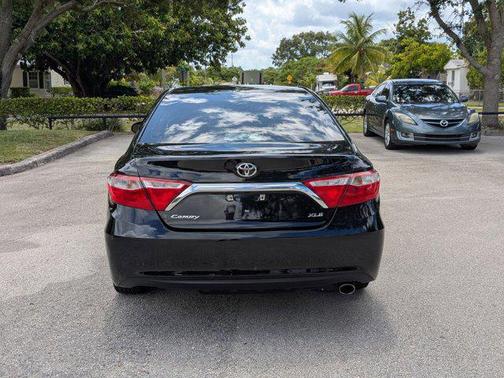 2016 Toyota Camry XLE