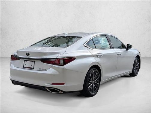 2025 Lexus ES 350 Base